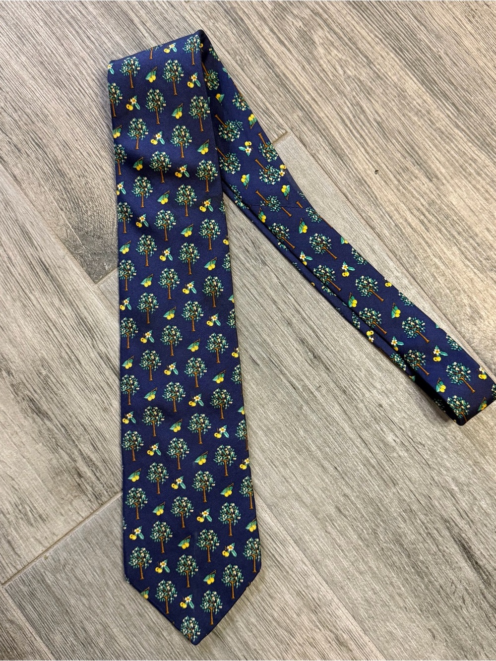 Brooks Brothers Makers 100% Silk Necktie USA Designer Lemons & Trees Blue